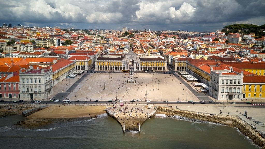 Extrema direita de Portugal expõe nomes de crianças em campanha anti-imigração