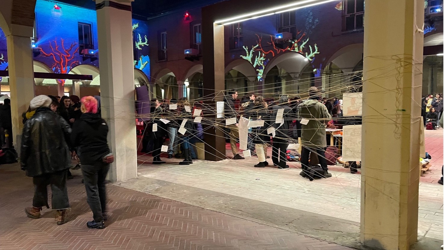 Engaging with the City: Place-Narratives and Practices of Activist Students in University Cities