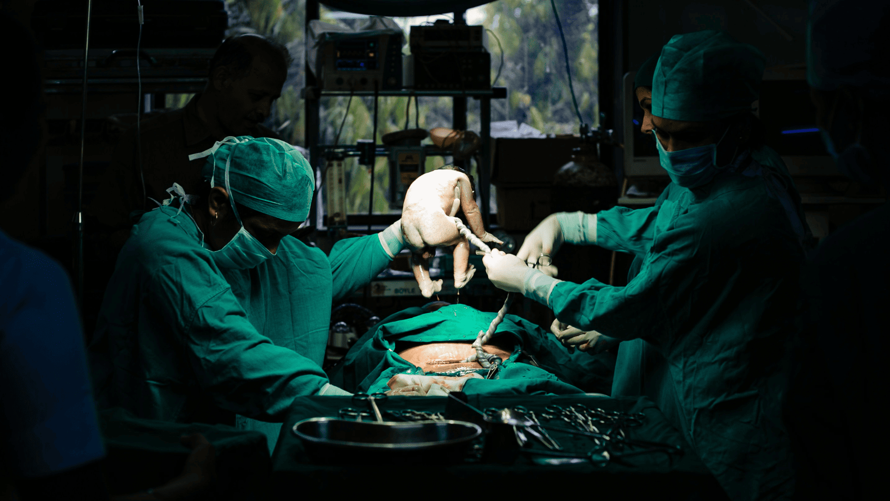 Nascer em Portugal: Entre a urgência médica e a urgência social